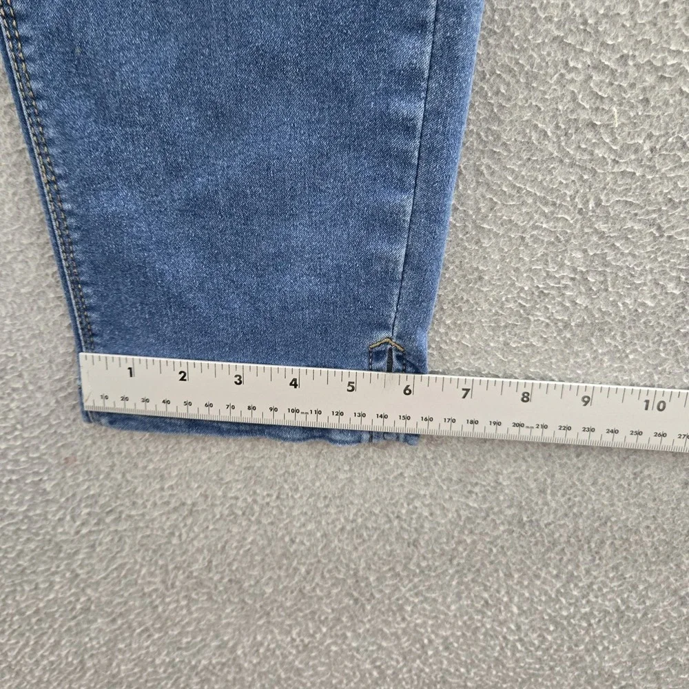 Curve Appeal Women Jeans 8 Blue Denim Capri Mid Rise Medium Wash 20" Inseam - Picture 9 of 11